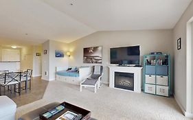 Top Floor - All The Views - 2 Bed 2 Bath Apartment In Westport